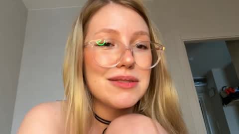 Snapshot of horney_audrey chatting on January 9, 2025, 3:26 am Audrey online show from January 9, 2025, 3:26 am