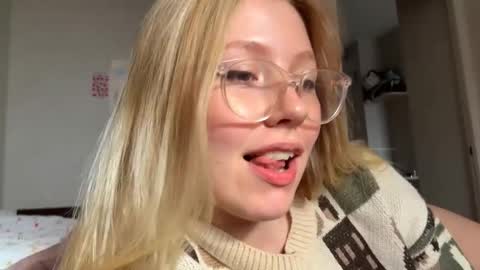 Snapshot of horney_audrey chatting on September 14, 2025, 2:33 am Audrey online show from September 14, 2025, 2:33 am