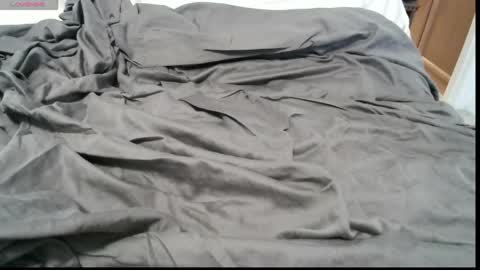 Horny004200 online show from April 24, 2026, 10:56 pm