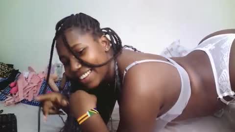 cutiey online show from April 12, 2026, 1:10 am