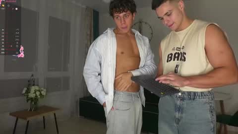 Extaz Athrey Howard online show from December 3, 2025, 4:49 pm