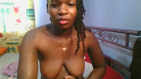 Snapshot of horny_hearts chatting on February 3, 2025, 7:40 am phanice online show from February 3, 2025, 7:40 am