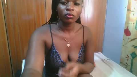 Snapshot of horny_hearts chatting on March 3, 2025, 7:32 am phanice online show from March 3, 2025, 7:32 am