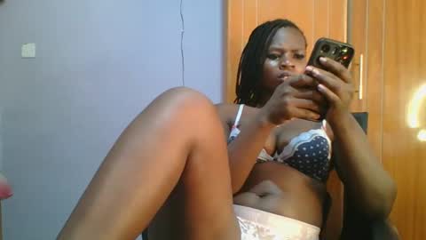 Snapshot of horny_hearts chatting on March 9, 2025, 7:23 am phanice online show from March 9, 2025, 7:23 am