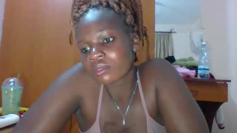 Snapshot of horny_hearts chatting on September 12, 2025, 6:30 pm phanice online show from September 12, 2025, 6:30 pm