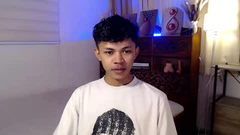 Snapshot of horny_joshxxx chatting on May 26, 2026, 4:47 pm horny_joshxxx online show from May 26, 2026, 4:47 pm