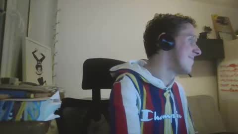 Snapshot of horny_pole chatting on December 4, 2024, 12:52 am horny_pole online show from December 4, 2024, 12:52 am