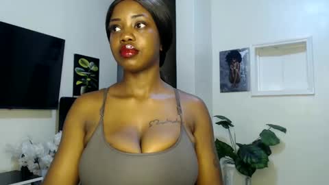 horny_princcess online show from February 26, 2025, 7:49 pm