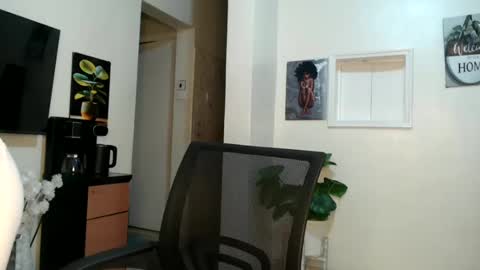 horny_princcess online show from March 6, 2025, 1:27 am