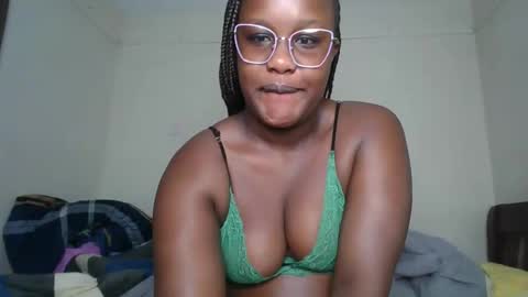 Snapshot of horny_sexxy_babe chatting on March 8, 2026, 12:31 pm Lucy online show from March 8, 2026, 12:31 pm