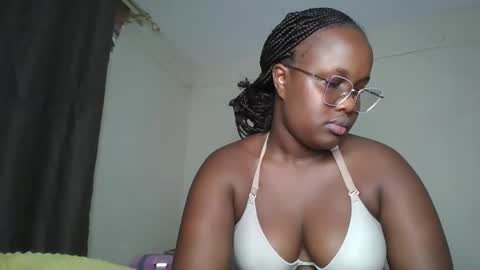 Snapshot of horny_sexxy_babe chatting on March 12, 2026, 12:44 pm Lucy online show from March 12, 2026, 12:44 pm