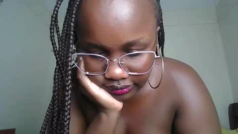 Snapshot of horny_sexxy_babe chatting on March 20, 2026, 2:00 pm Lucy online show from March 20, 2026, 2:00 pm