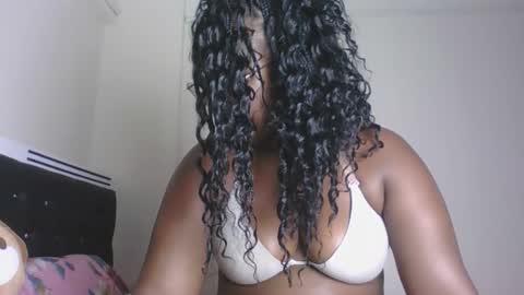 Snapshot of horny_sexxy_babe chatting on April 15, 2026, 2:24 pm Lucy online show from April 15, 2026, 2:24 pm