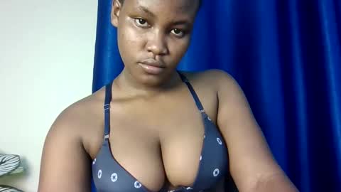 Snapshot of horny_sexxy_bitch chatting on November 28, 2025, 6:05 am Mitchell online show from November 28, 2025, 6:05 am