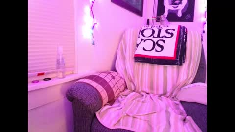 Snapshot of horny_willing_ready chatting on December 22, 2024, 6:39 am Horny Willing Ready online show from December 22, 2024, 6:39 am