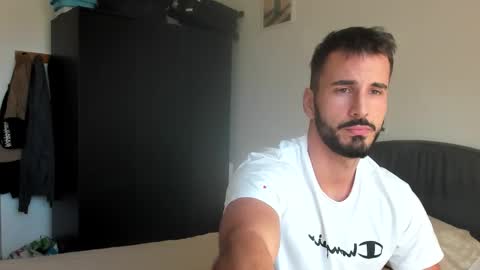 Snapshot of hornyasfuckk33 chatting on November 5, 2025, 1:44 pm hornyasfuckk33 online show from November 5, 2025, 1:44 pm