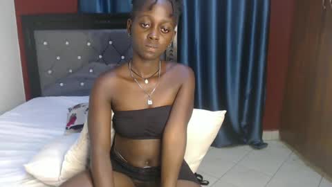 Bella online show from December 13, 2024, 6:49 pm