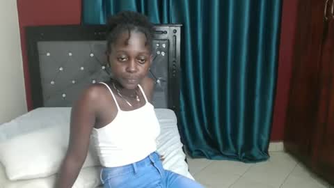 Bella online show from December 15, 2024, 10:58 pm