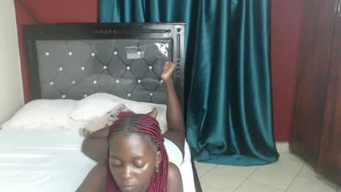 Bella online show from February 12, 2025, 5:05 pm