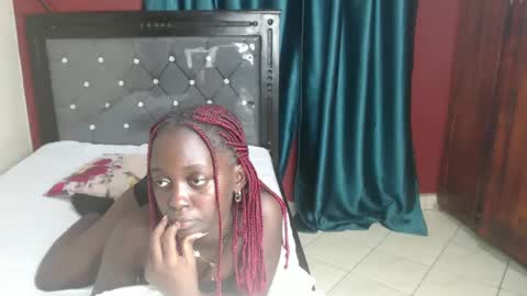 Bella online show from February 18, 2025, 9:42 pm