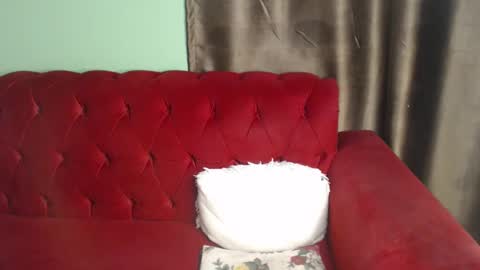 Bella online show from March 8, 2025, 5:17 am