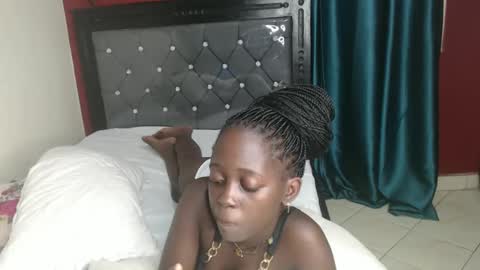 Bella online show from March 10, 2025, 12:18 am