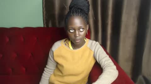 Bella online show from March 10, 2025, 7:50 pm