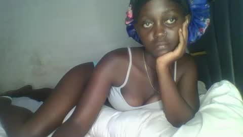 Bella online show from March 30, 2026, 10:00 pm