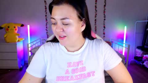 Snapshot of hornycakee chatting on December 4, 2024, 8:12 am HornyCakee online show from December 4, 2024, 8:12 am