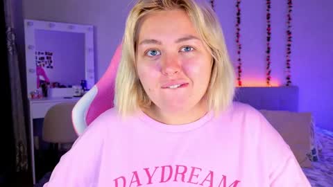 HornyCakee online show from April 6, 2026, 11:00 am