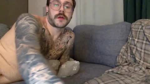 Snapshot of hornycouple0102 chatting on April 2, 2026, 3:48 am hornycouple0102 online show from April 2, 2026, 3:48 am