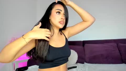 Emma online show from November 25, 2025, 7:41 am