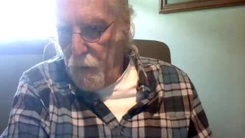 HornyInOhio9 online show from May 5, 2026, 1:19 pm