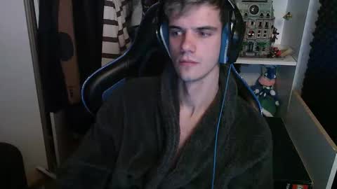 Joey online show from November 23, 2025, 6:41 pm