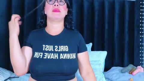 Snapshot of hornylatimommy chatting on February 10, 2026, 7:07 pm Natasha online show from February 10, 2026, 7:07 pm