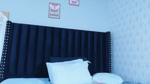 Snapshot of hornylatimommy chatting on February 20, 2026, 6:52 pm Natasha online show from February 20, 2026, 6:52 pm