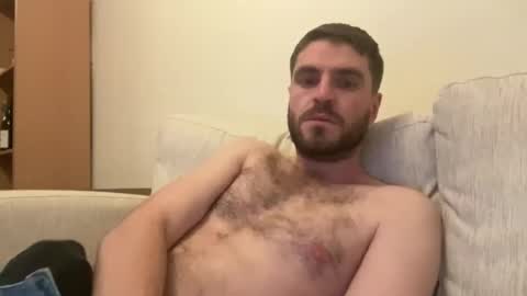 Snapshot of hornytom27 chatting on December 22, 2024, 9:09 pm Horny247 online show from December 22, 2024, 9:09 pm