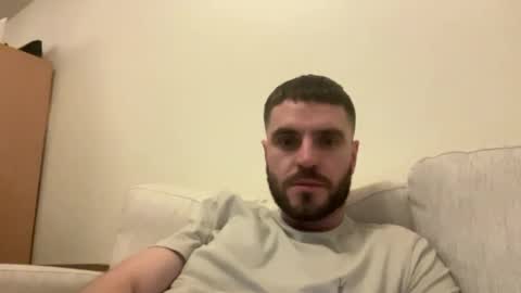 Snapshot of hornytom27 chatting on December 28, 2024, 1:50 am Horny247 online show from December 28, 2024, 1:50 am