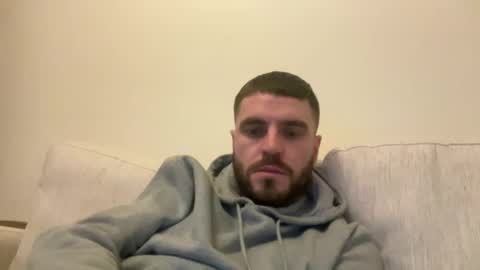 Snapshot of hornytom27 chatting on December 29, 2024, 4:19 pm Horny247 online show from December 29, 2024, 4:19 pm