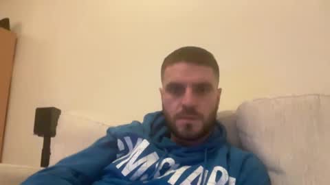 Snapshot of hornytom27 chatting on February 16, 2025, 4:10 pm Horny247 online show from February 16, 2025, 4:10 pm