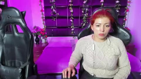 Snapshot of hornyy_mom chatting on December 31, 2024, 12:25 pm hornyy mom online show from December 31, 2024, 12:25 pm
