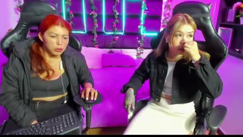 Snapshot of hornyy_mom chatting on January 21, 2025, 11:35 am hornyy mom online show from January 21, 2025, 11:35 am