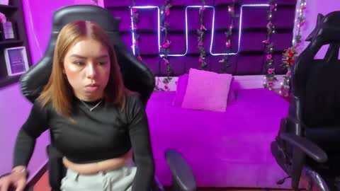 Snapshot of hornyy_mom chatting on January 23, 2025, 11:26 am hornyy mom online show from January 23, 2025, 11:26 am