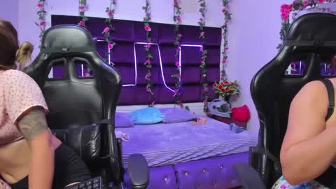 Snapshot of hornyy_mom chatting on September 24, 2025, 2:42 pm hornyy mom online show from September 24, 2025, 2:42 pm