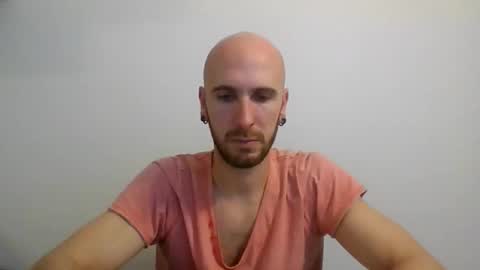 Cavallo  Uragano online show from April 13, 2026, 3:17 pm