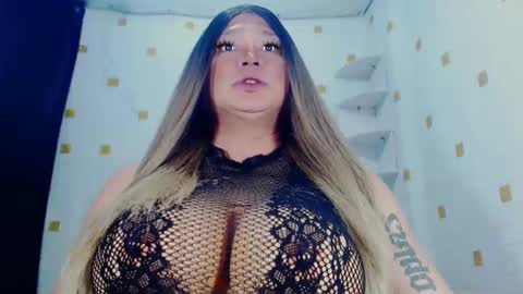 YOUR MAJESTY LUCY PEARL online show from January 27, 2025, 3:50 pm