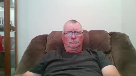 hot4tightholes online show from October 29, 2025, 5:04 pm