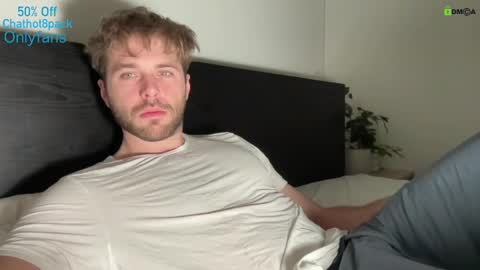 Snapshot of hot8pack01 chatting on December 13, 2024, 3:49 am Edward aka Wolf online show from December 13, 2024, 3:49 am