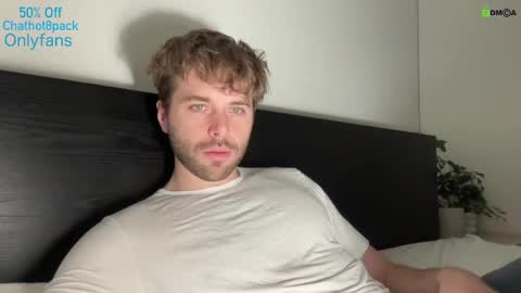 Snapshot of hot8pack01 chatting on December 31, 2024, 8:23 pm Edward aka Wolf online show from December 31, 2024, 8:23 pm