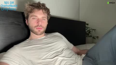 Snapshot of hot8pack01 chatting on January 17, 2025, 9:28 pm Edward aka Wolf online show from January 17, 2025, 9:28 pm